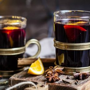 Горячий ром — тонкости приготовления согревающего зимнего напитка. Самые вкусные рецепты горячего рома с ароматными маслами!